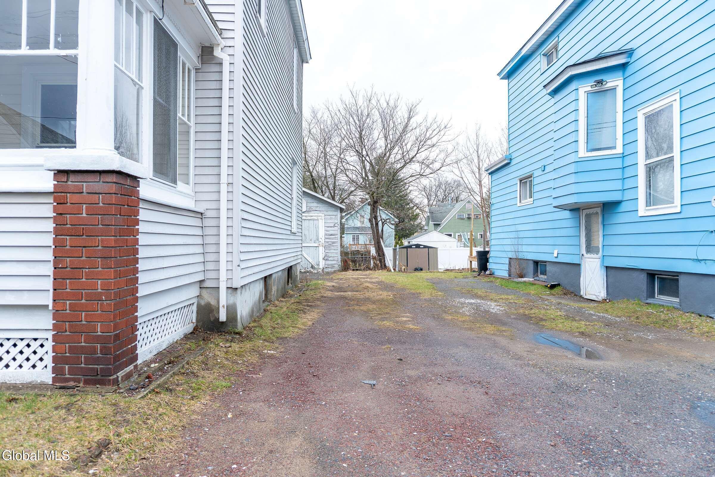 37 Chiswell Street Schenectady NY 12304