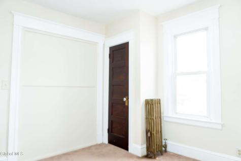 37 Chiswell Street Schenectady NY 12304