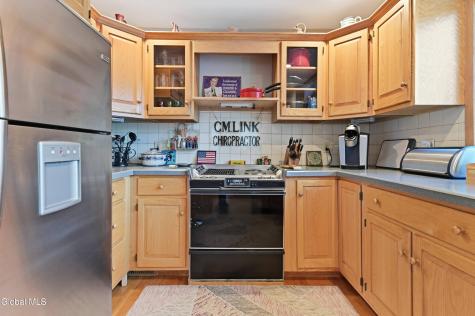 59 Academy Road Albany NY 12208