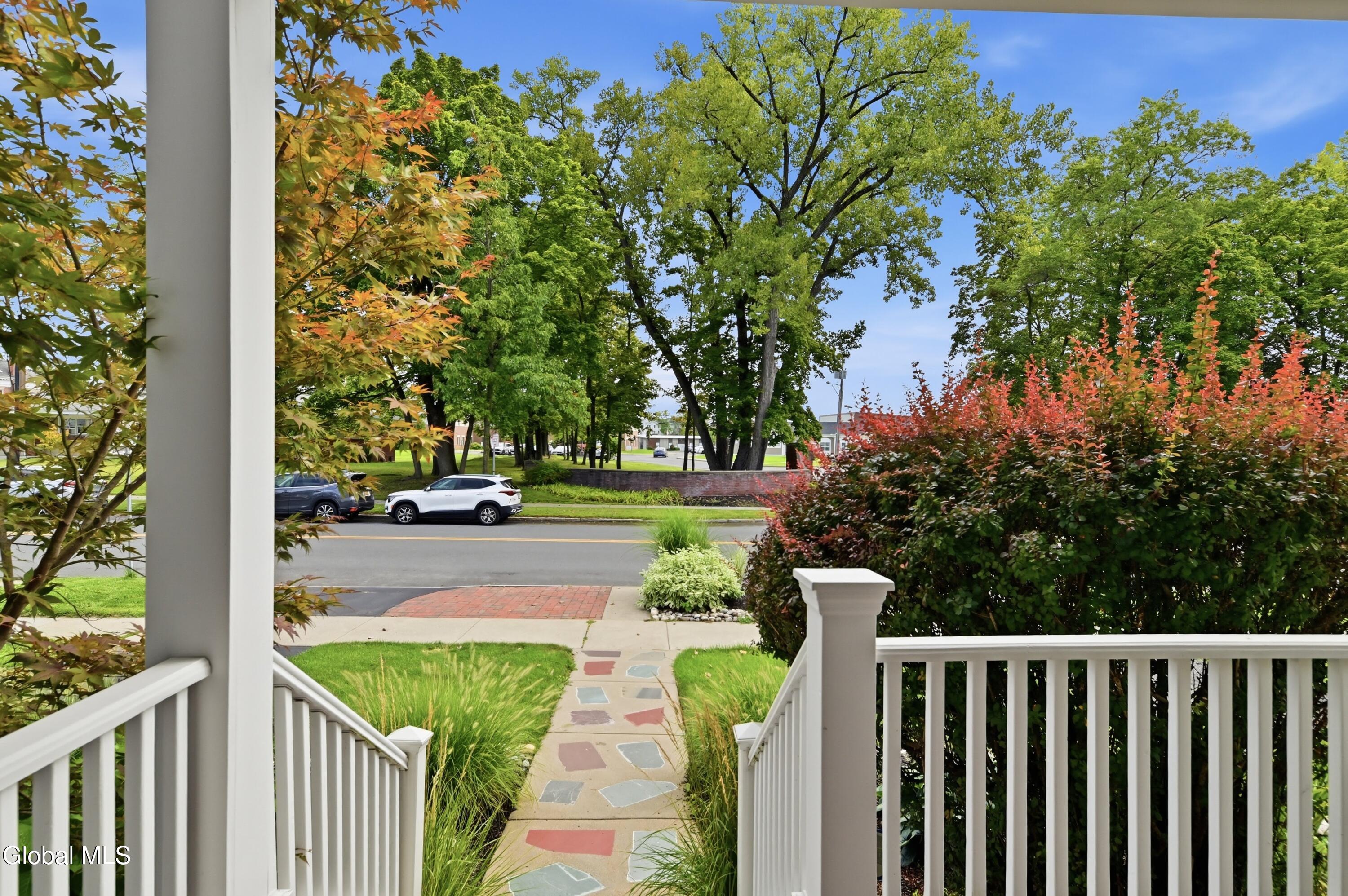 59 Academy Road Albany NY 12208