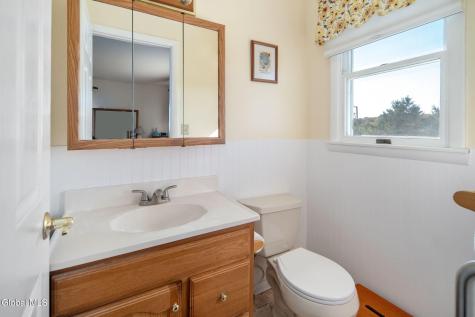 83 Casey Road Schaghticoke NY 12154