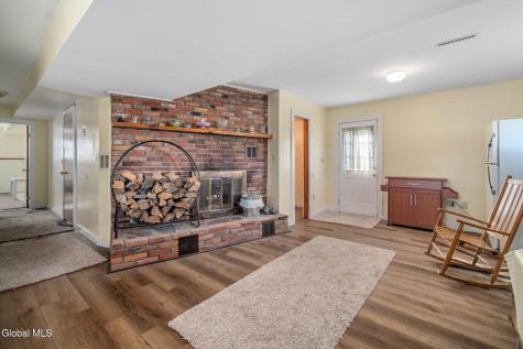 83 Casey Road Schaghticoke NY 12154