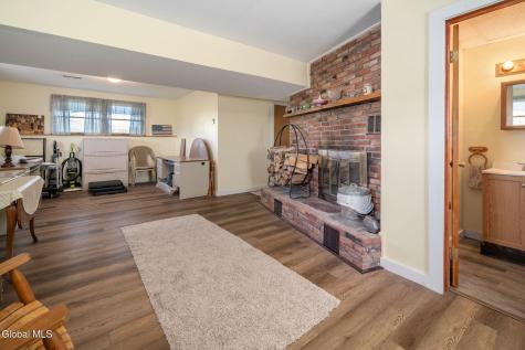 83 Casey Road Schaghticoke NY 12154