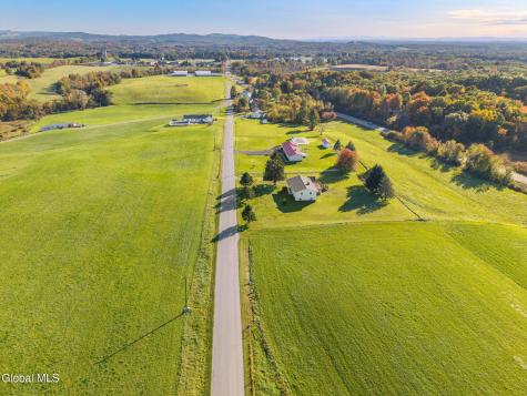 83 Casey Road Schaghticoke NY 12154