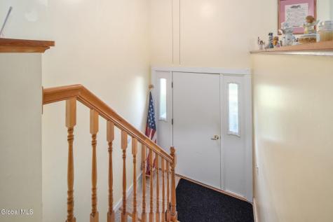 83 Casey Road Schaghticoke NY 12154