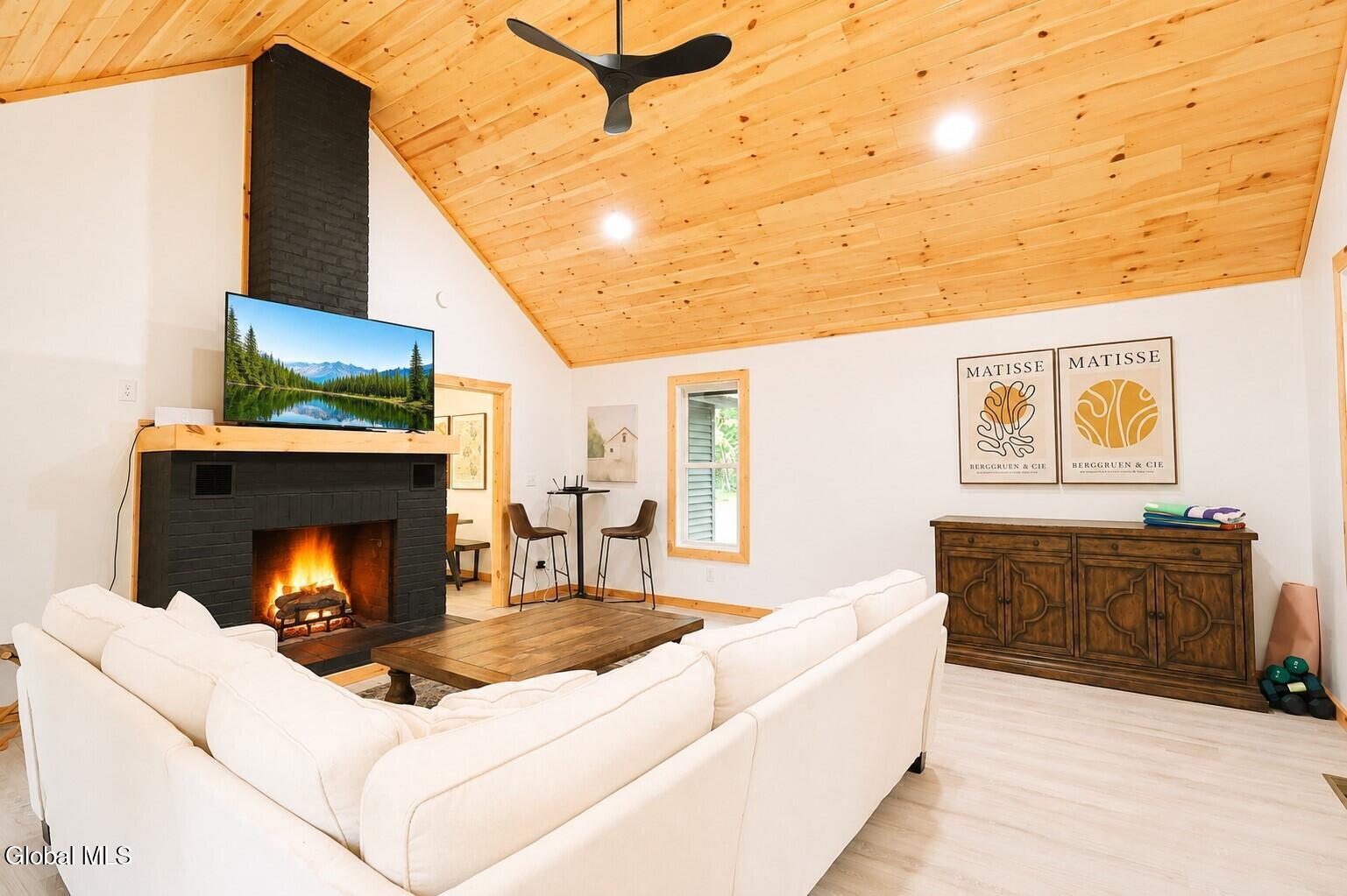 668 Beaver Pond Road Brant Lake NY 12815