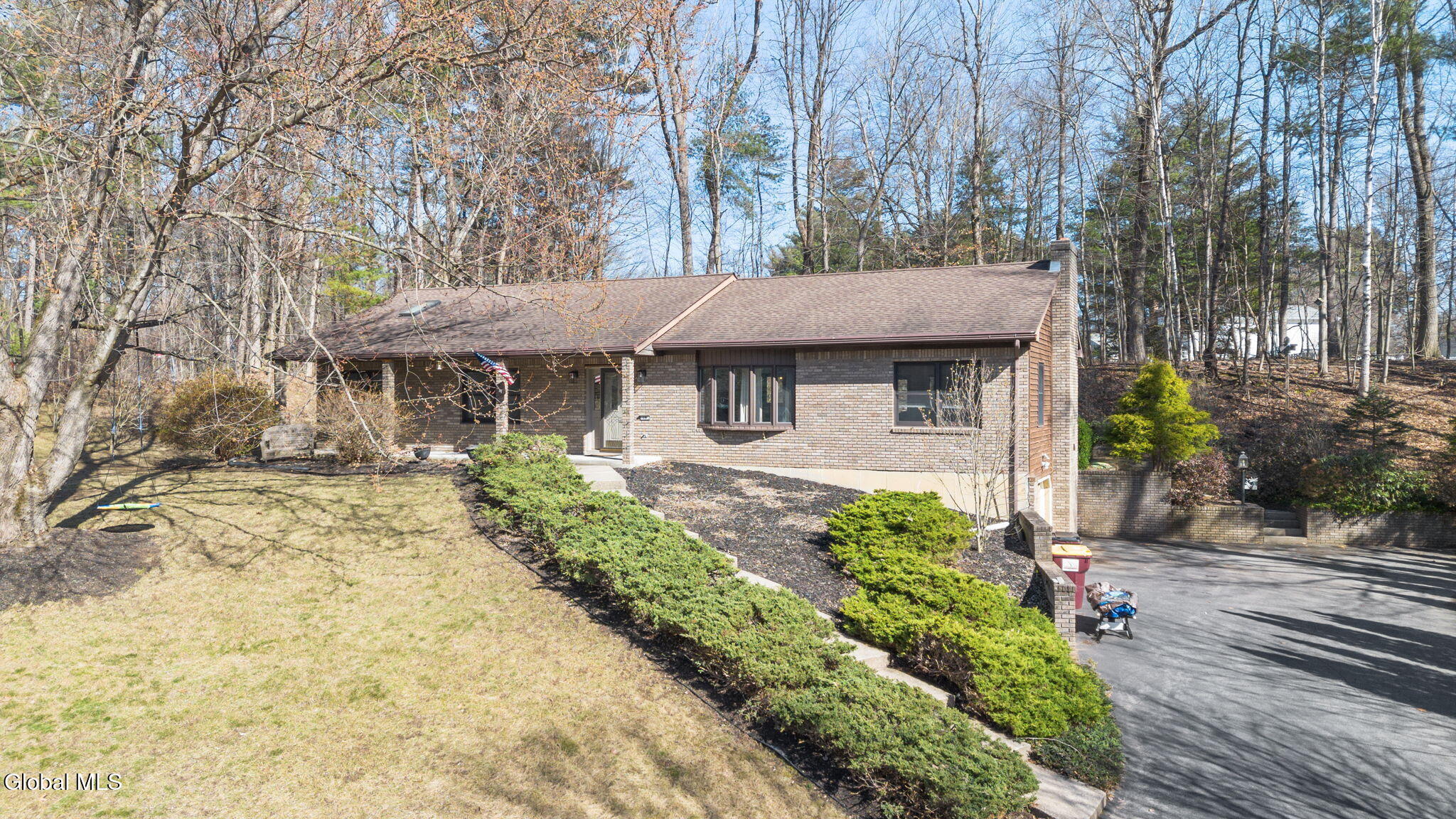 19 Crown Point Ballston Lake NY 12019
