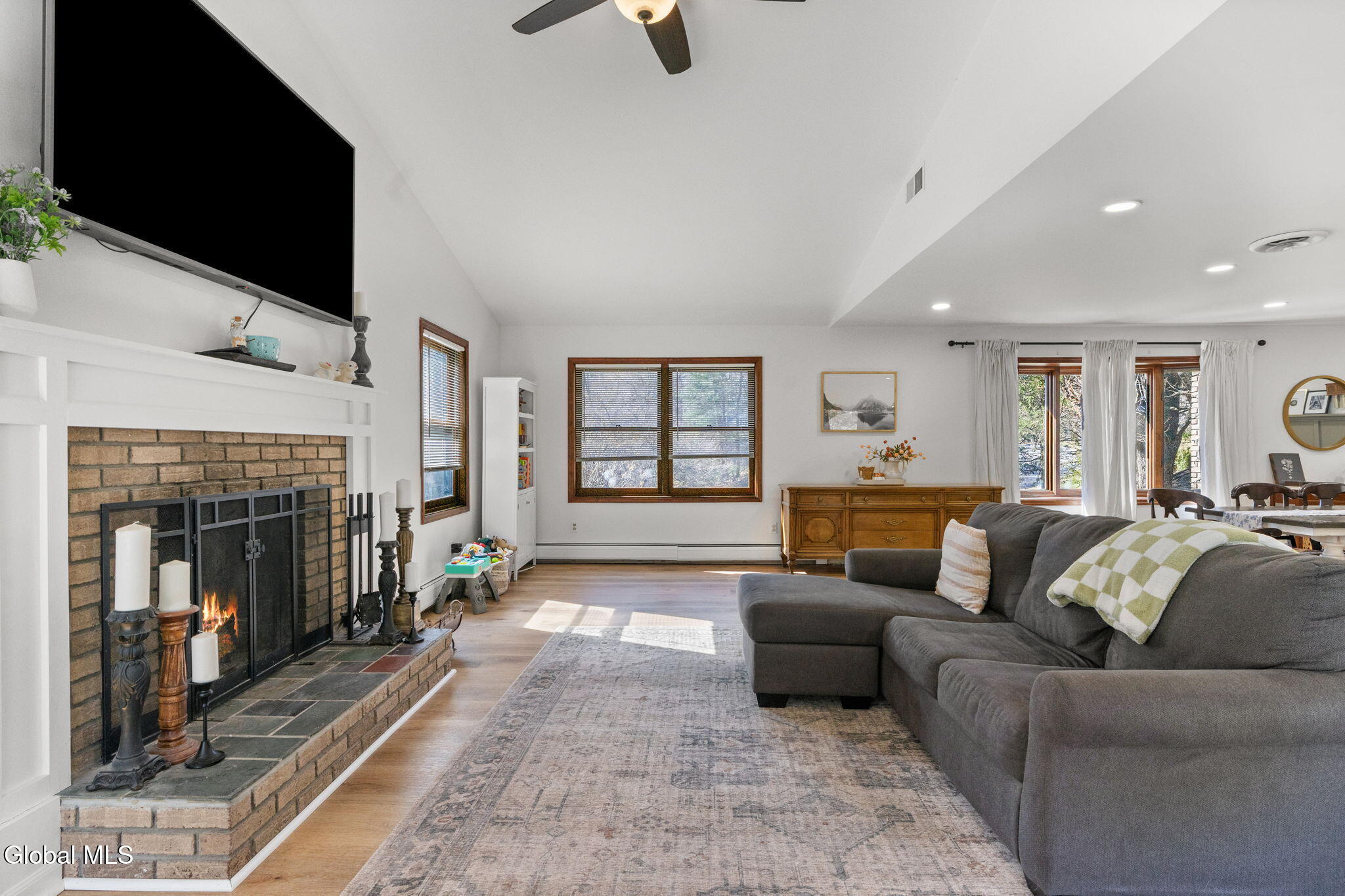 19 Crown Point Ballston Lake NY 12019