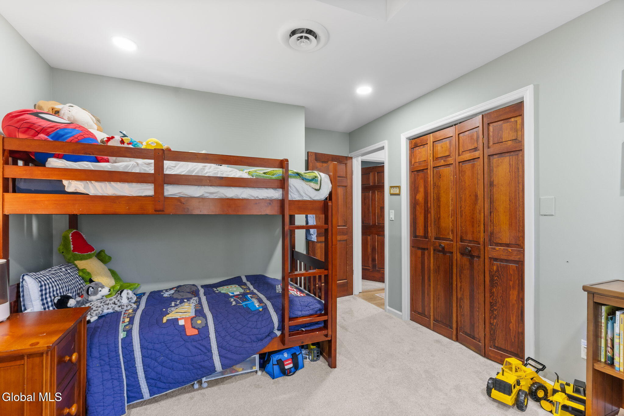 19 Crown Point Ballston Lake NY 12019