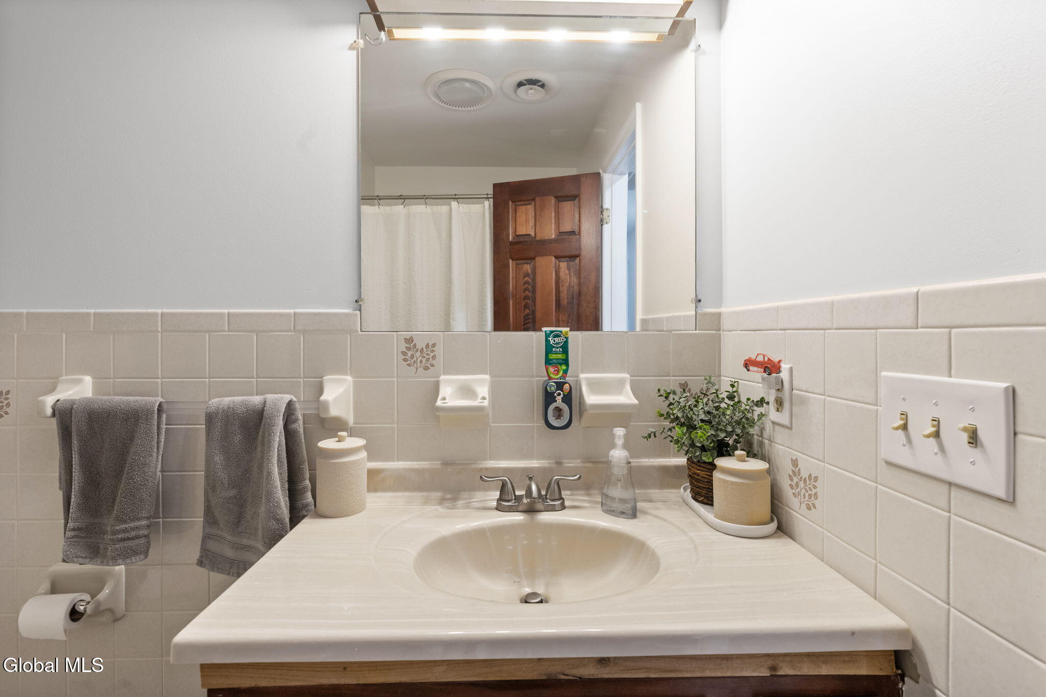 19 Crown Point Ballston Lake NY 12019