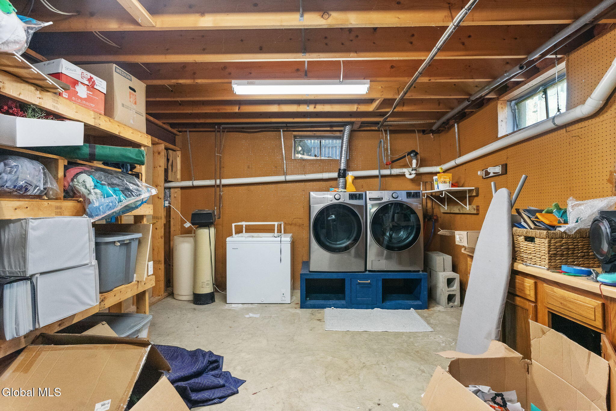 19 Crown Point Ballston Lake NY 12019