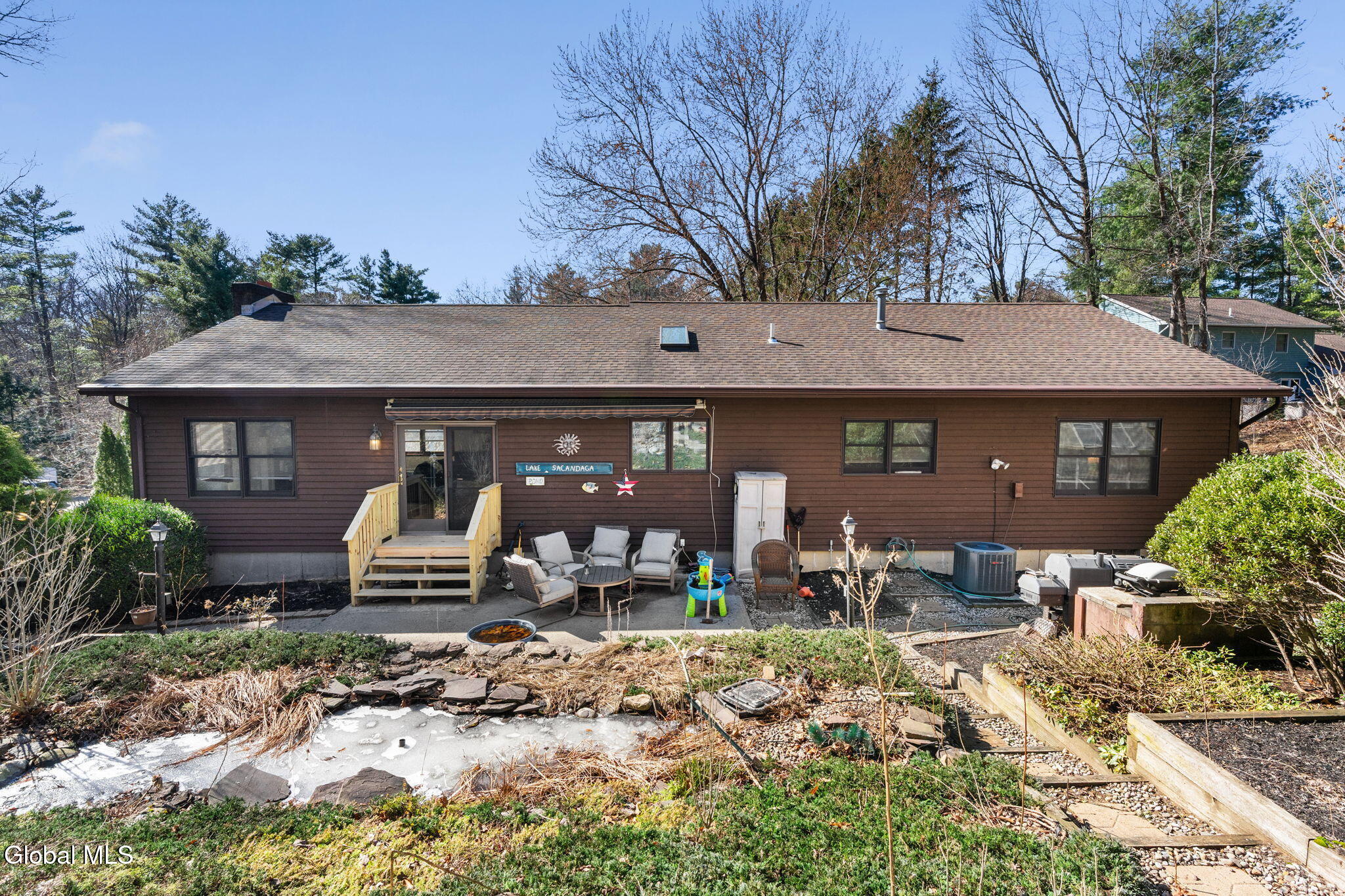 19 Crown Point Ballston Lake NY 12019