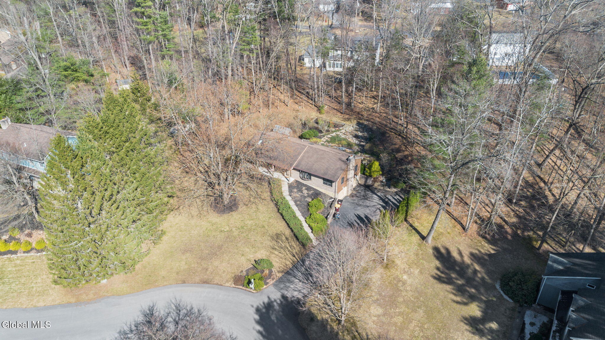 19 Crown Point Ballston Lake NY 12019