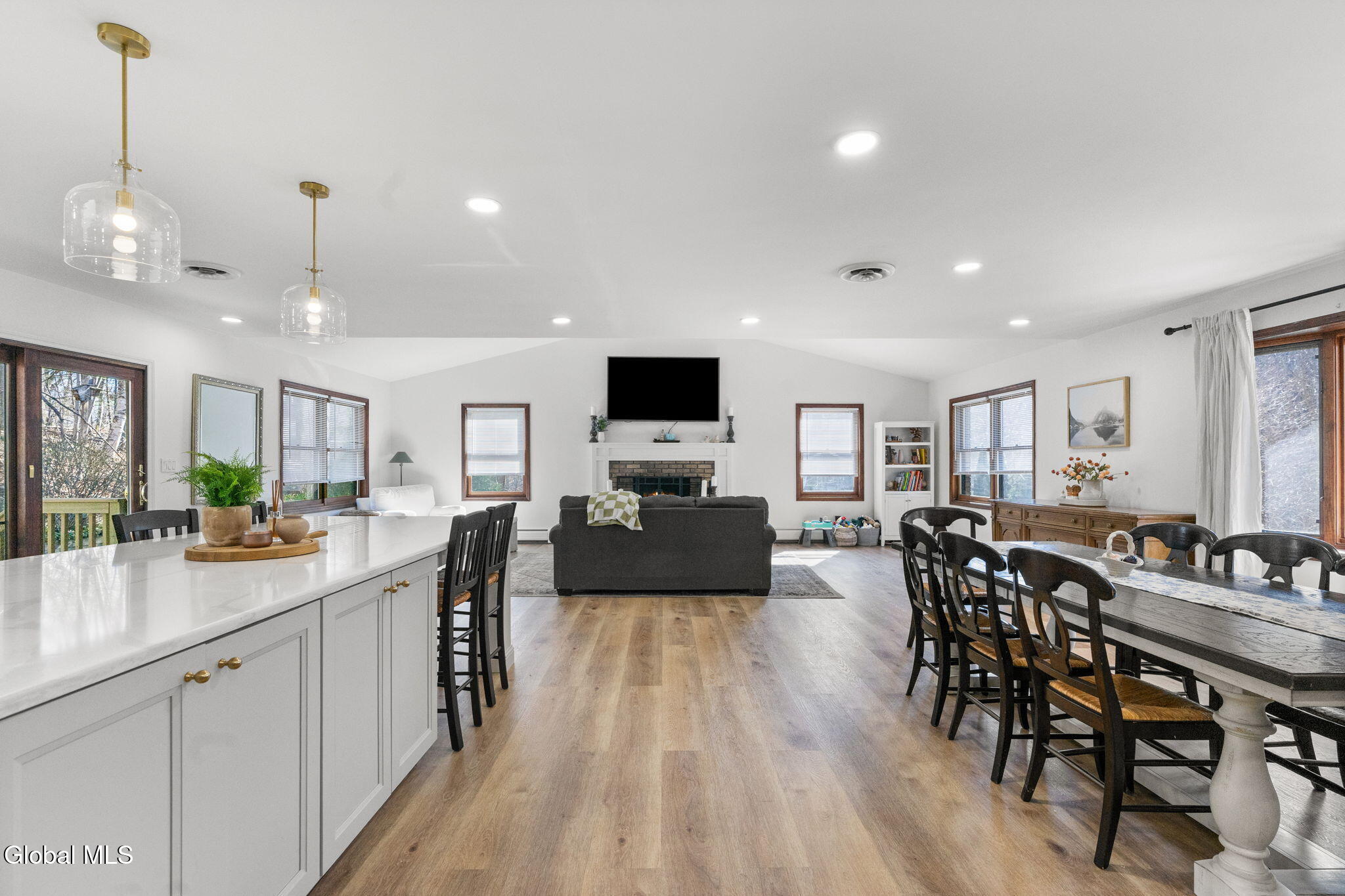 19 Crown Point Ballston Lake NY 12019