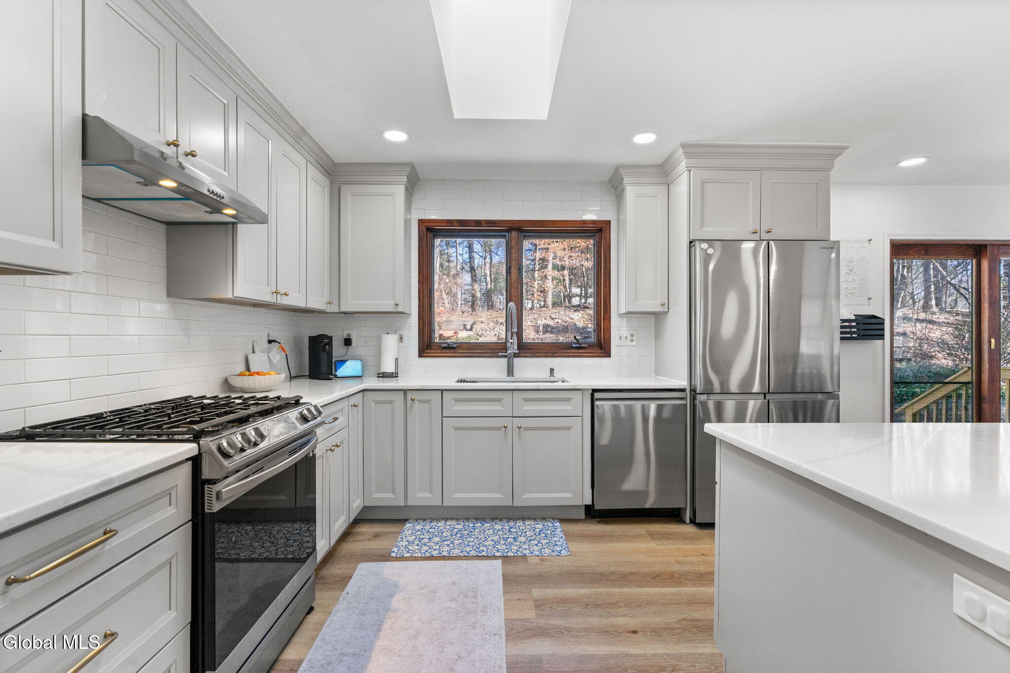 19 Crown Point Ballston Lake NY 12019