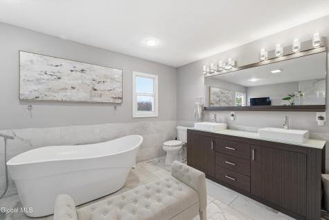 107 Ashdown Road Ballston Lake NY 12019