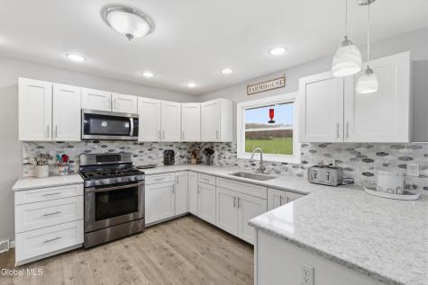 107 Ashdown Road Ballston Lake NY 12019