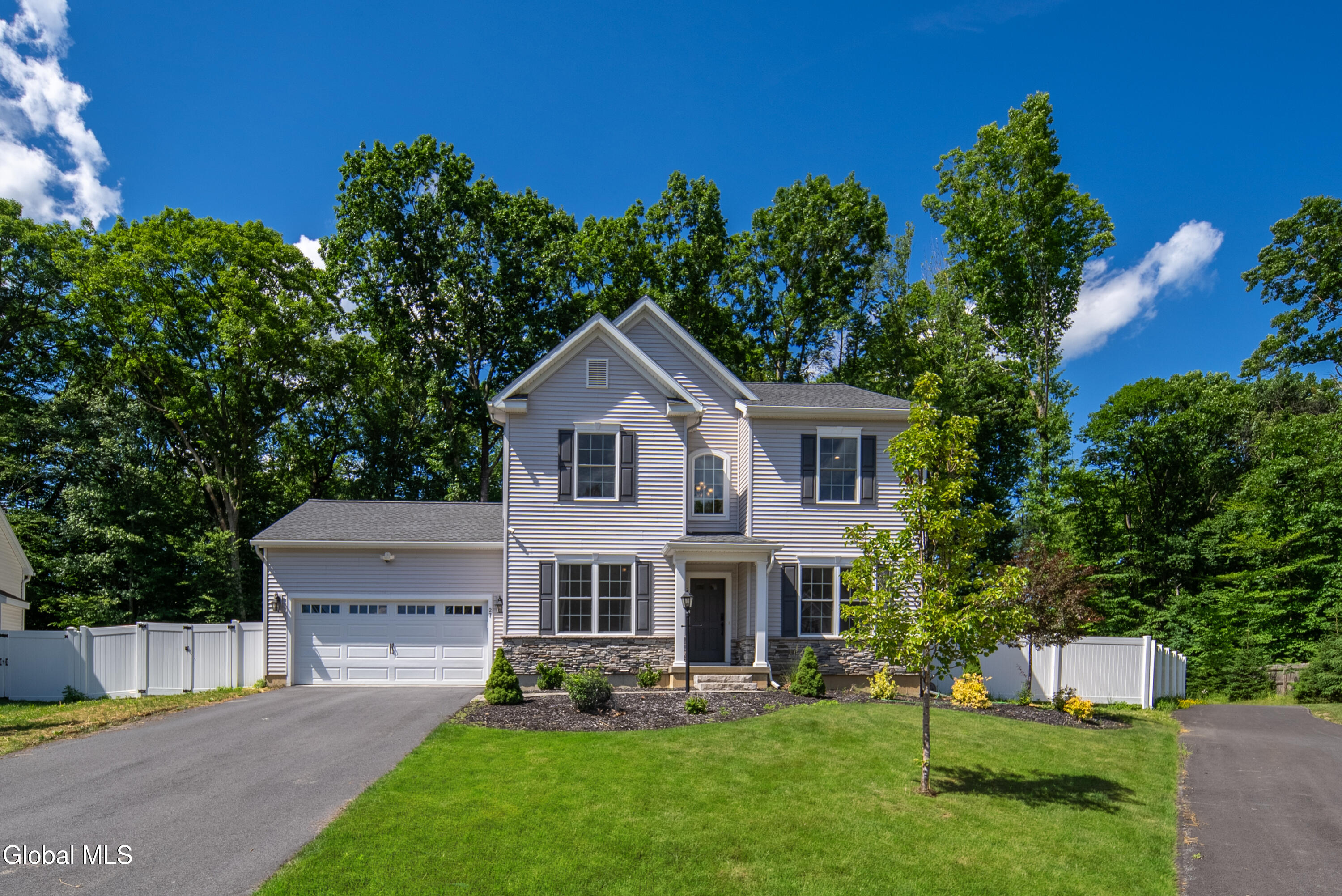 27 Spencer Street Clifton Park NY 12065
