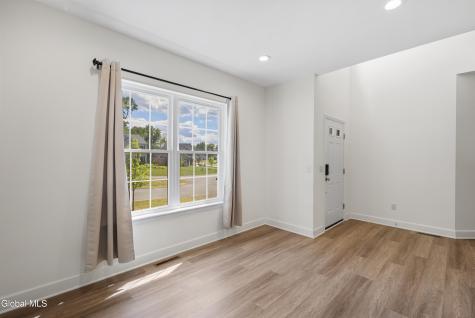 27 Spencer Street Clifton Park NY 12065