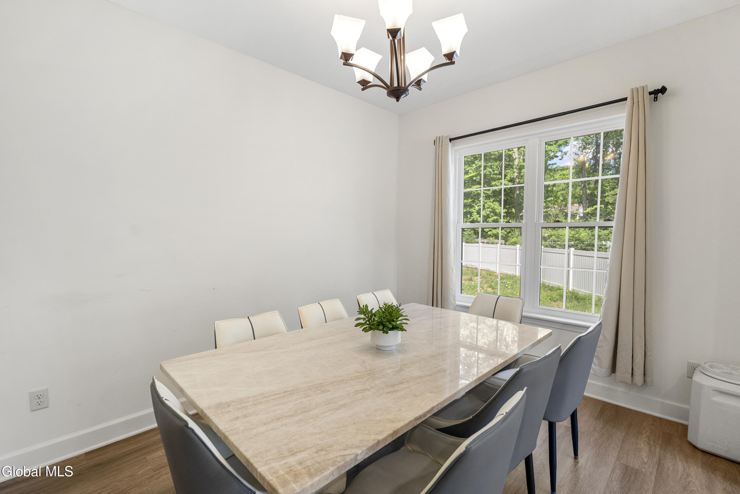 27 Spencer Street Clifton Park NY 12065