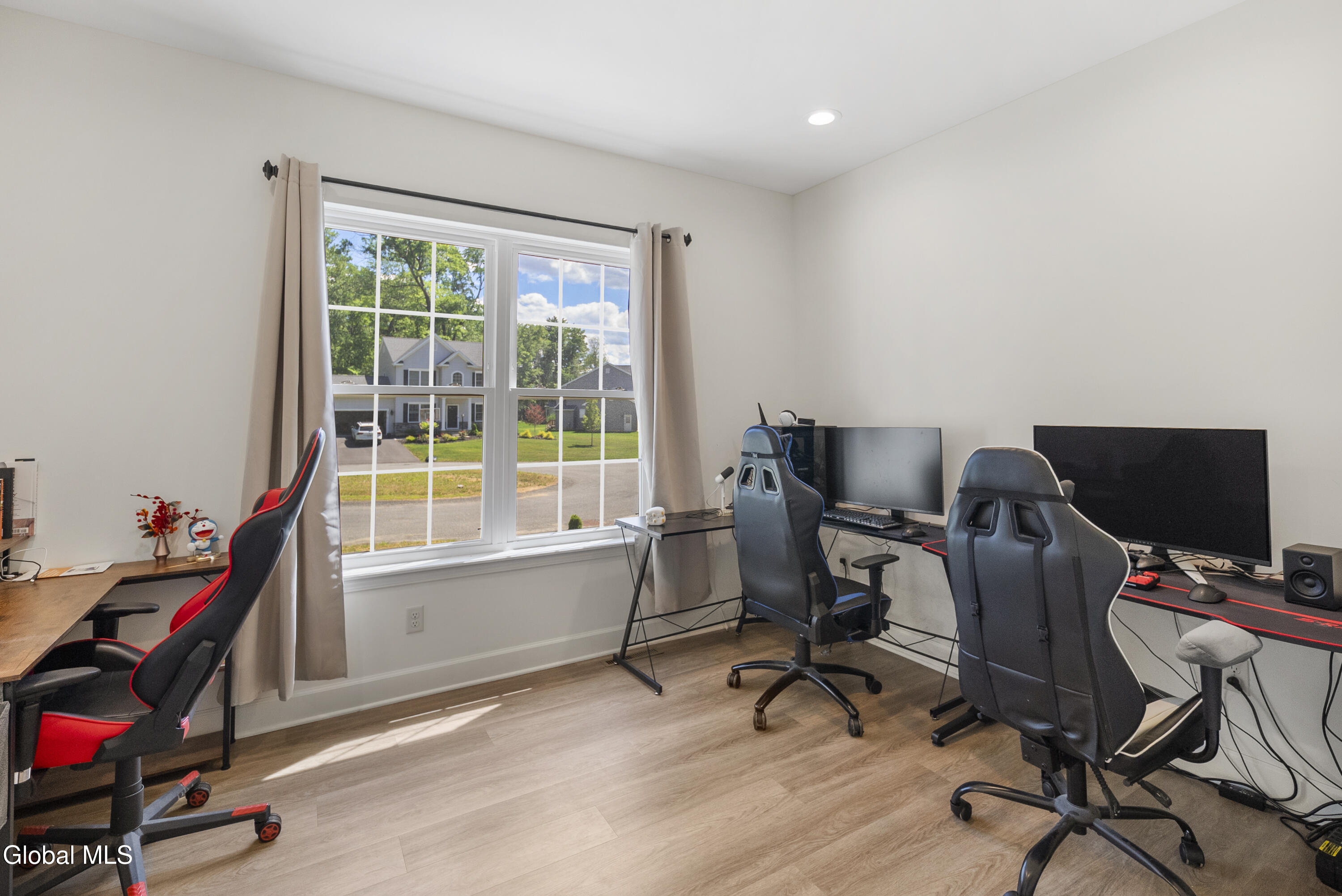 27 Spencer Street Clifton Park NY 12065