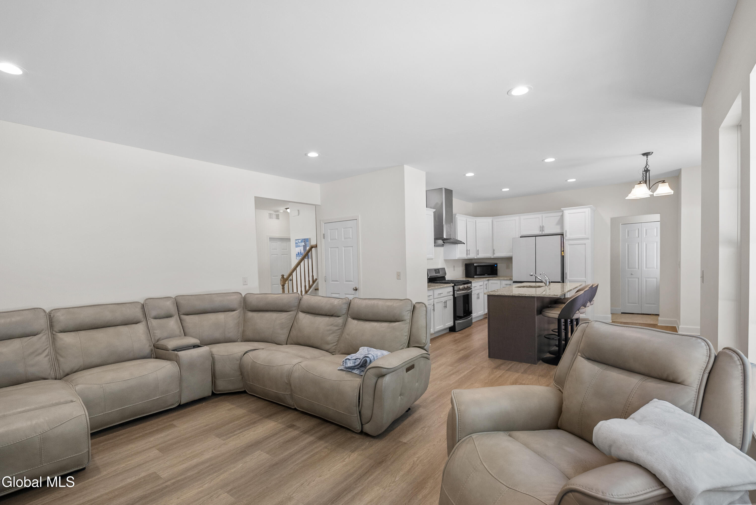 27 Spencer Street Clifton Park NY 12065