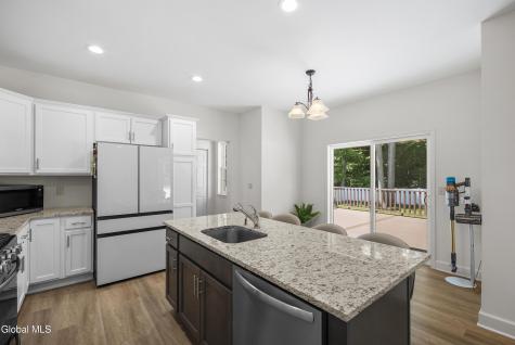 27 Spencer Street Clifton Park NY 12065