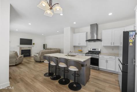 27 Spencer Street Clifton Park NY 12065
