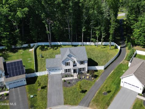27 Spencer Street Clifton Park NY 12065