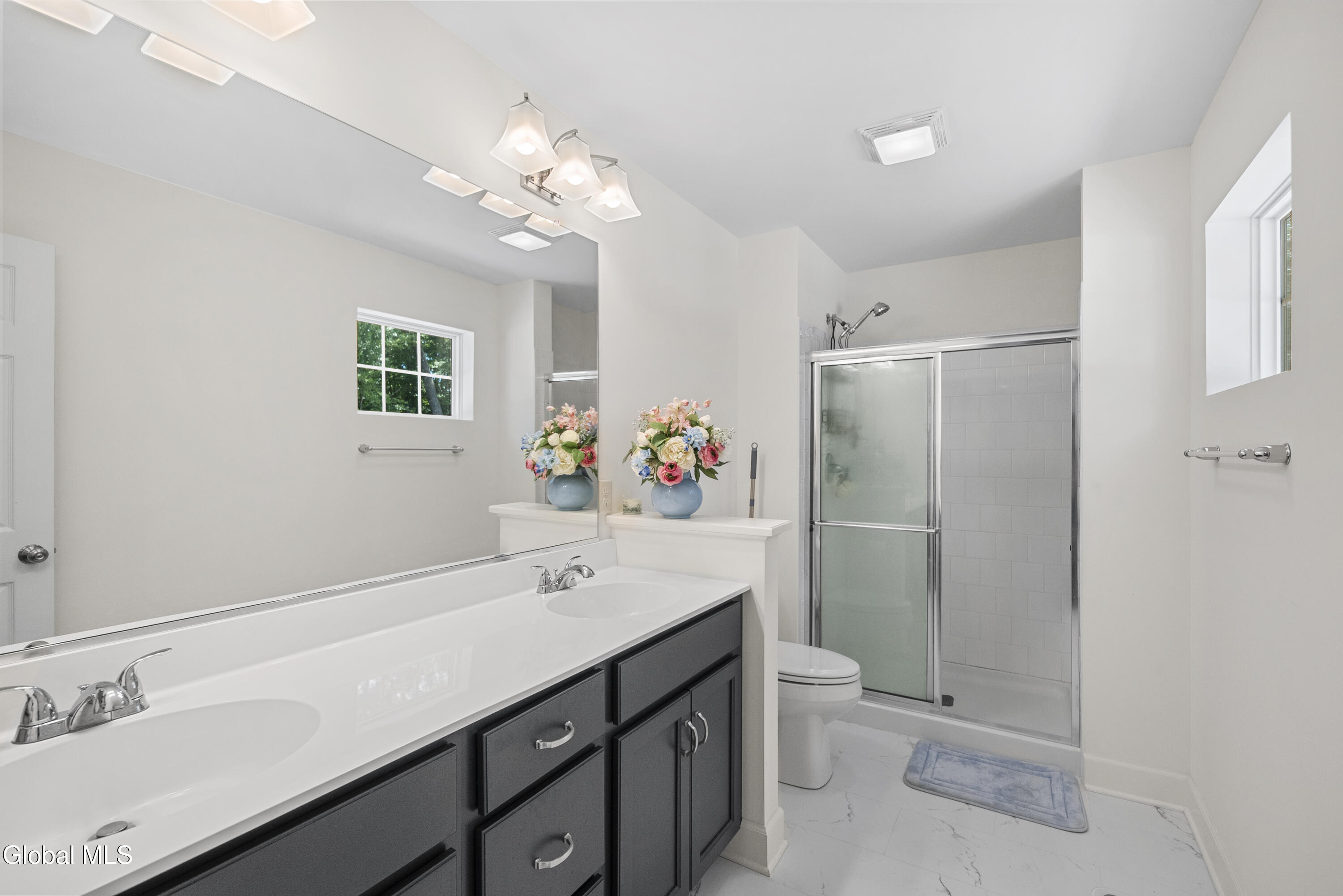 27 Spencer Street Clifton Park NY 12065