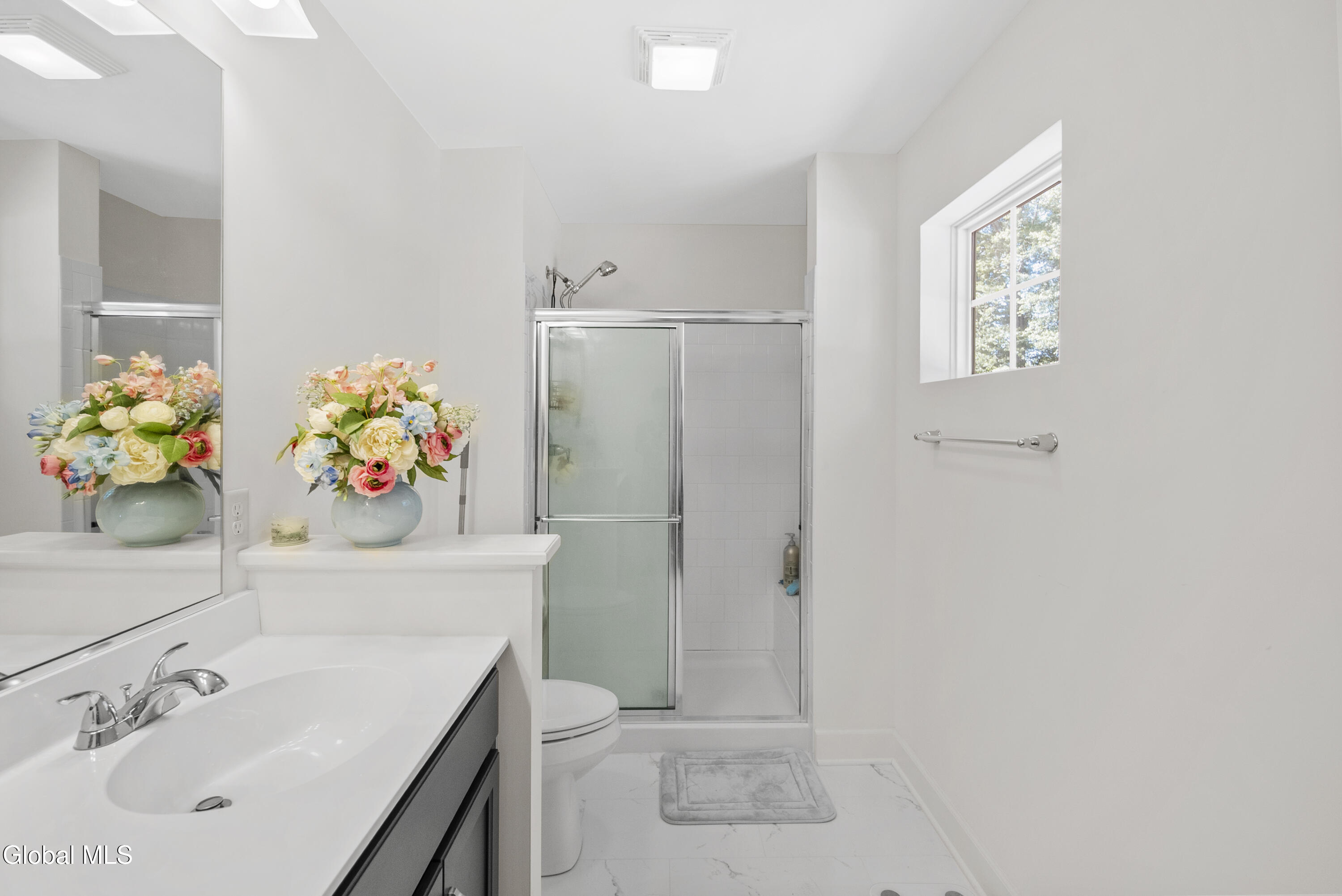 27 Spencer Street Clifton Park NY 12065