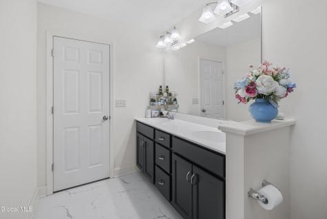 27 Spencer Street Clifton Park NY 12065
