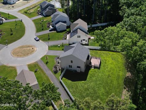 27 Spencer Street Clifton Park NY 12065