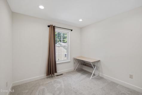 27 Spencer Street Clifton Park NY 12065