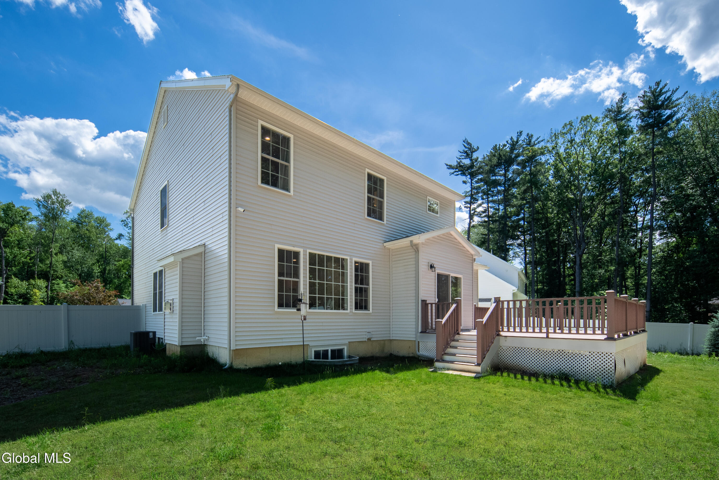 27 Spencer Street Clifton Park NY 12065