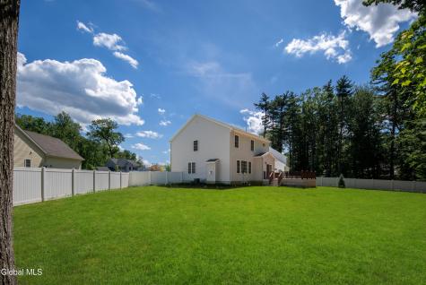 27 Spencer Street Clifton Park NY 12065