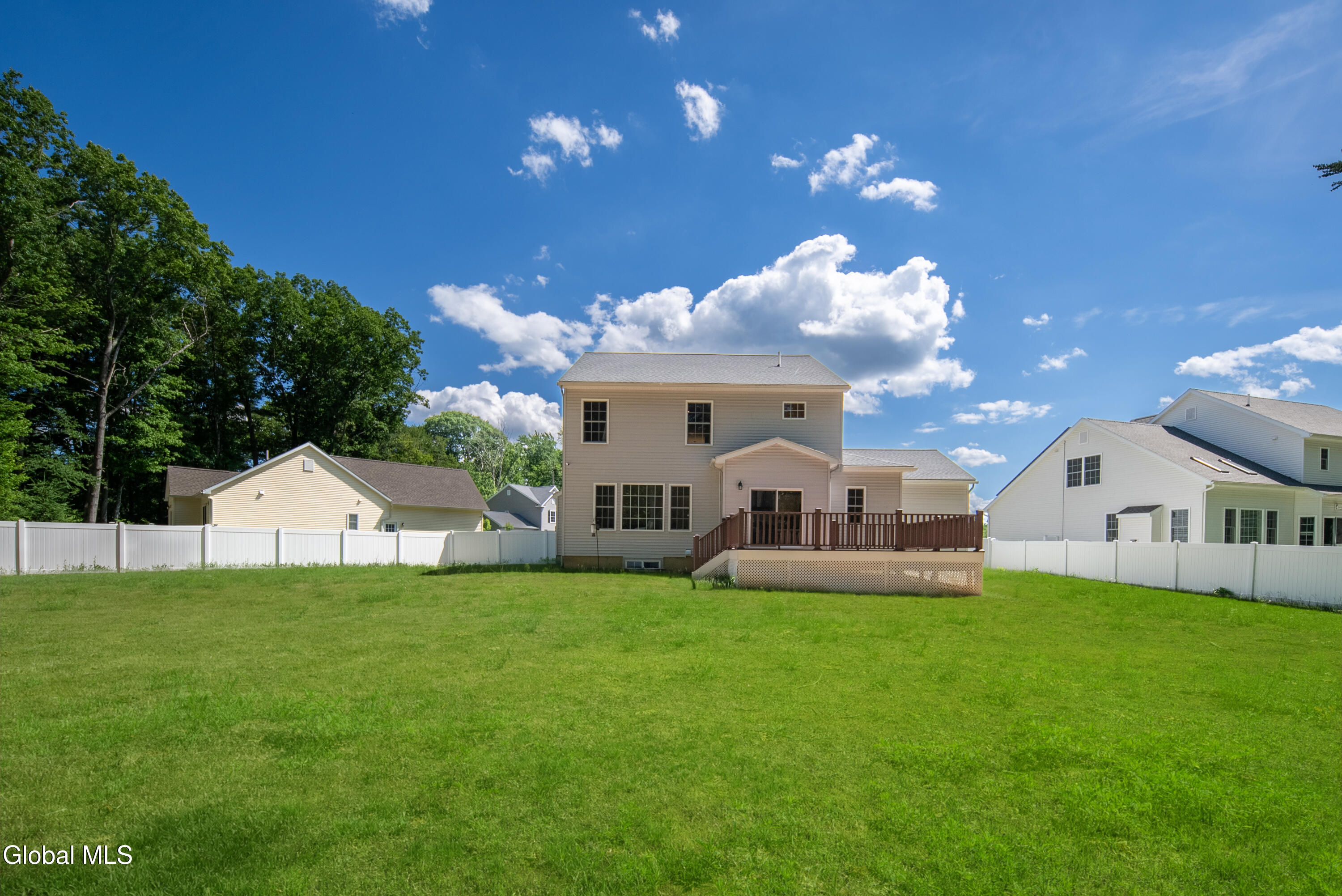 27 Spencer Street Clifton Park NY 12065