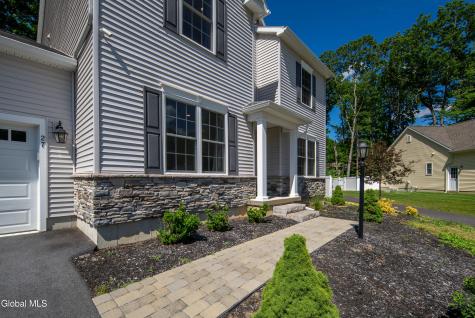27 Spencer Street Clifton Park NY 12065