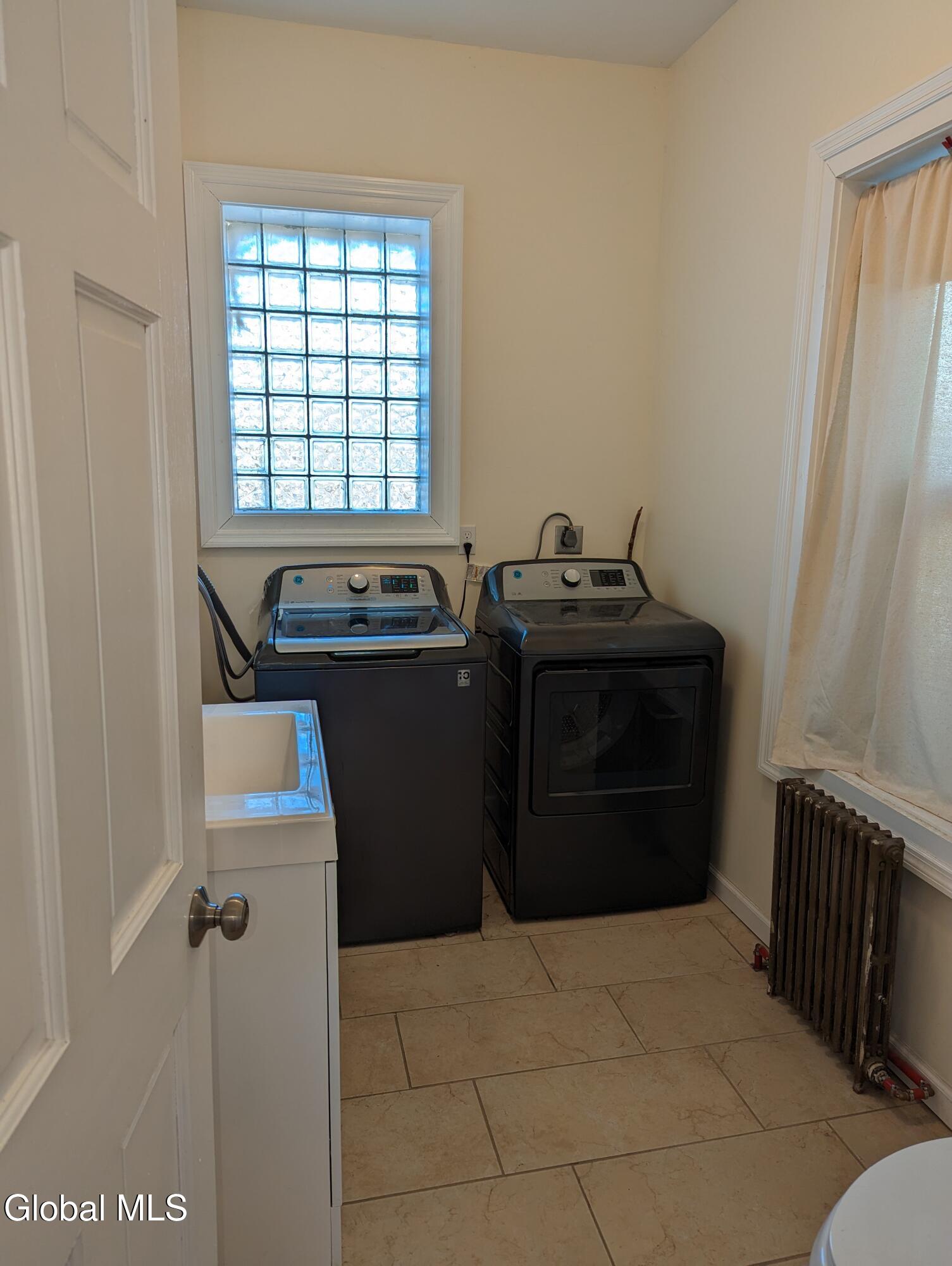 331 1st Street Troy NY 12180