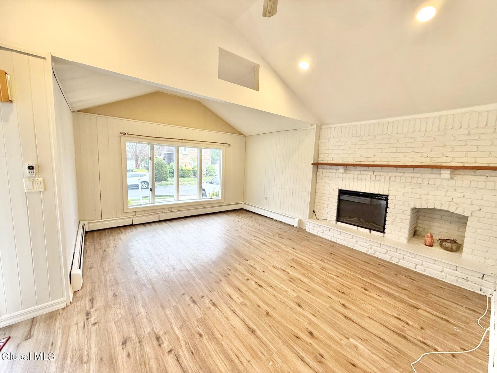 52 Bell Street Valley Stream NY 11580