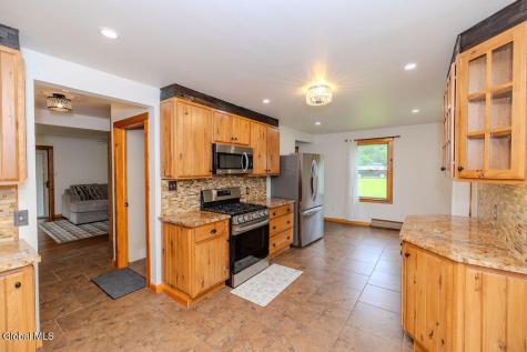 859 Putnam Road Schenectady NY 12306
