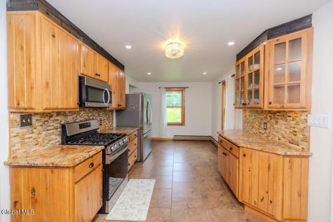 859 Putnam Road Schenectady NY 12306