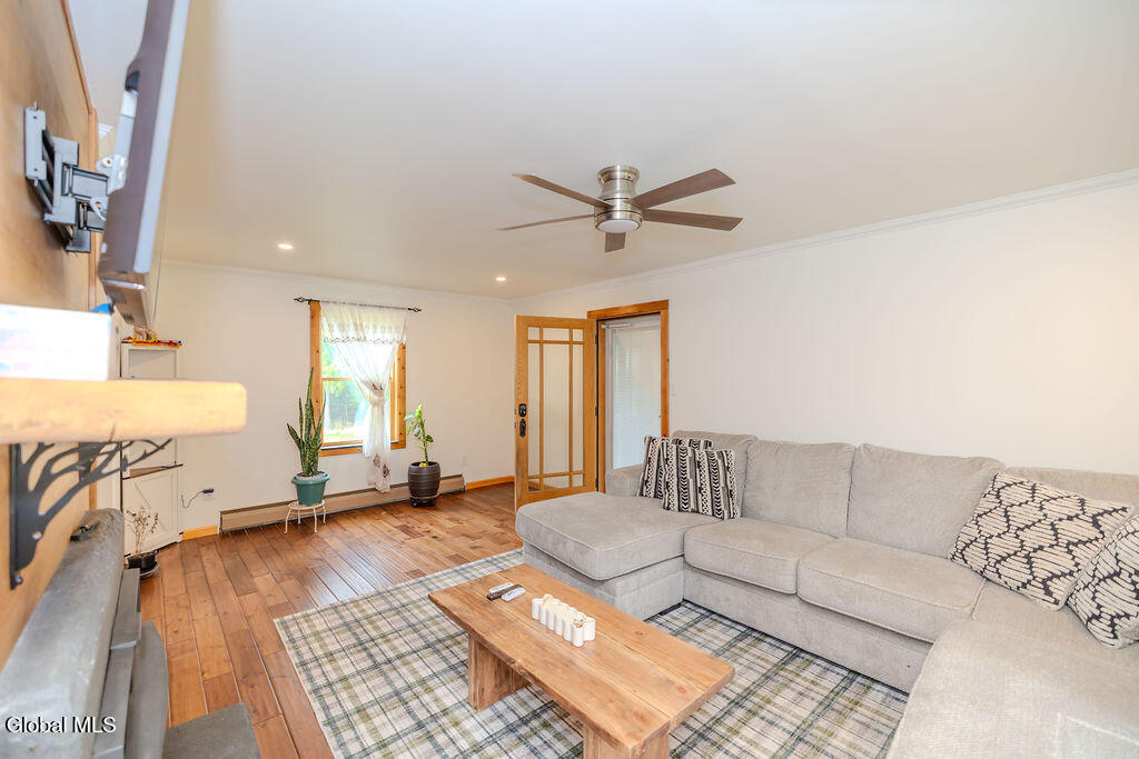 859 Putnam Road Schenectady NY 12306