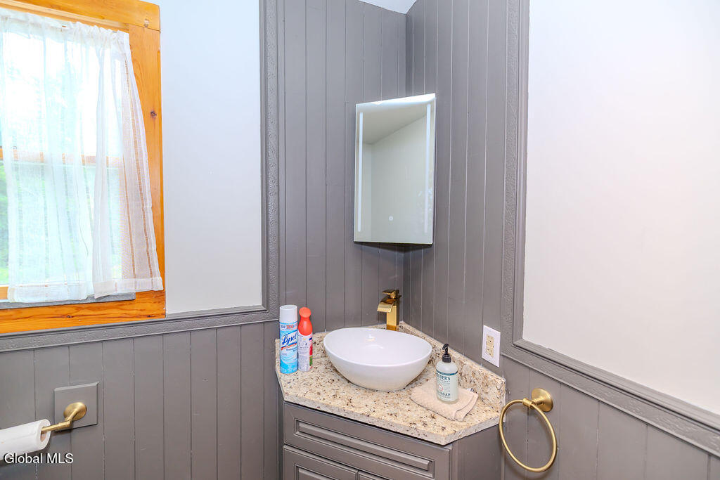 859 Putnam Road Schenectady NY 12306