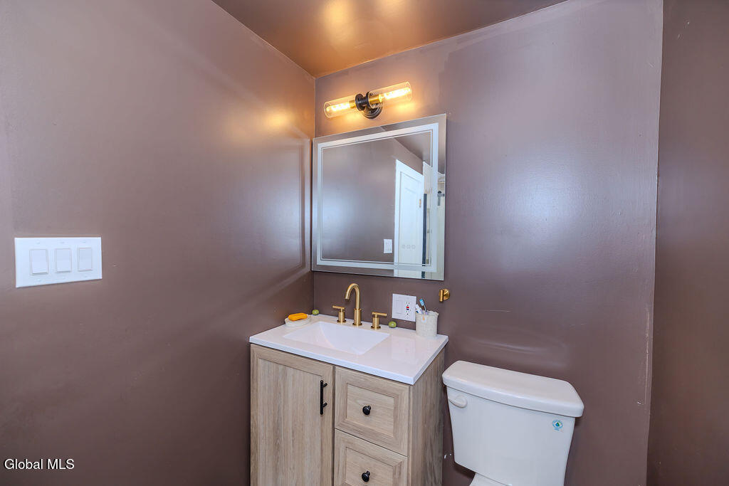 859 Putnam Road Schenectady NY 12306