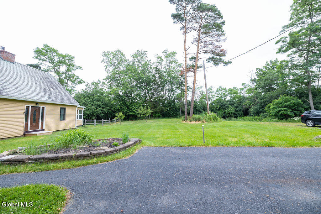 859 Putnam Road Schenectady NY 12306