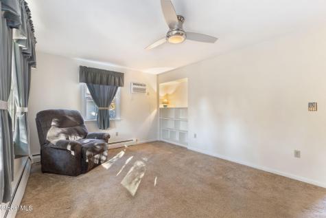 85 Woodlawn Drive Ravena NY 12143