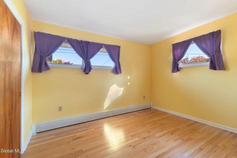 85 Woodlawn Drive Ravena NY 12143
