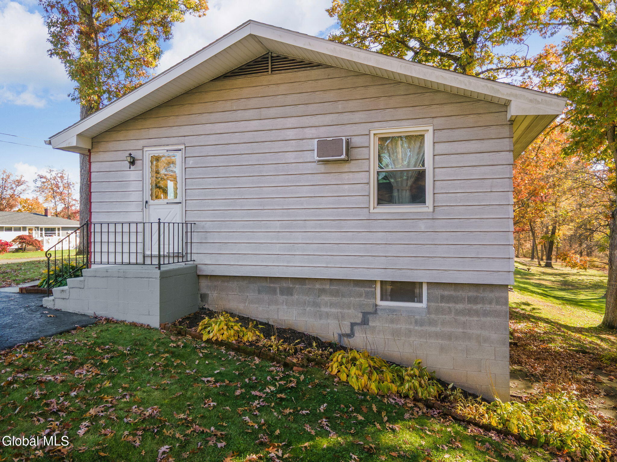 85 Woodlawn Drive Ravena NY 12143