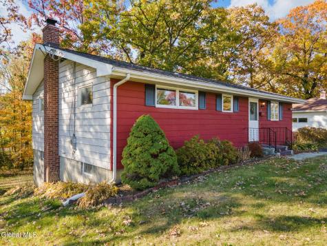 85 Woodlawn Drive Ravena NY 12143